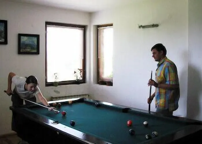 Ξενοδοχείο Rahoff 3*